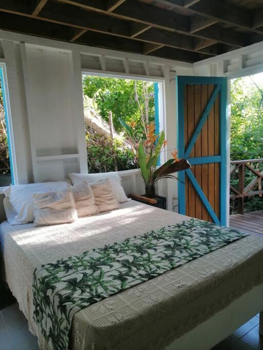 Mi Hermosa - Casa Islena A 70 Metros De La Playa Archibolds Ngoại thất bức ảnh