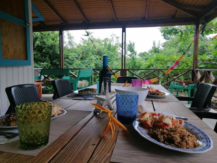 Mi Hermosa - Casa Islena A 70 Metros De La Playa Archibolds Ngoại thất bức ảnh